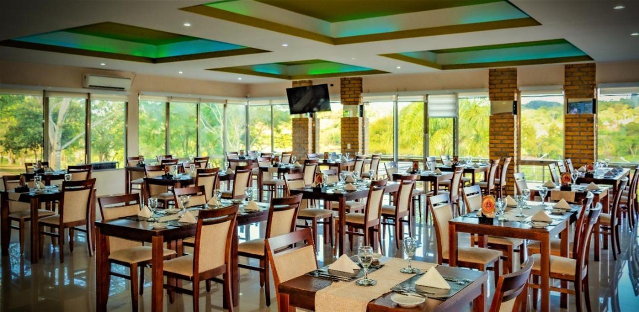Austral Hotel Dos de Mayo Екстер'єр фото