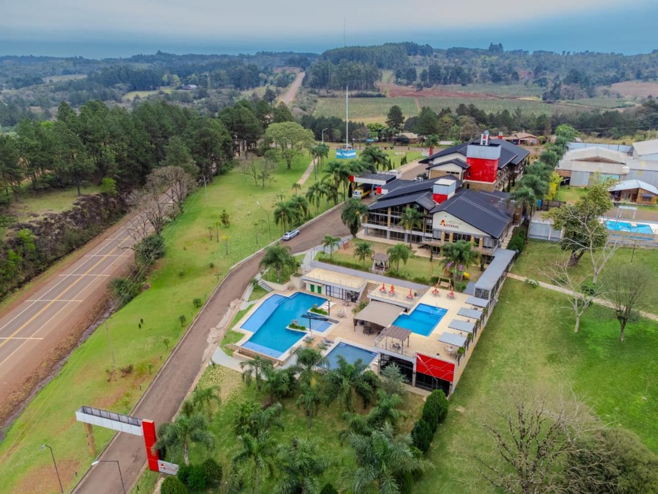 Austral Hotel Dos de Mayo Екстер'єр фото