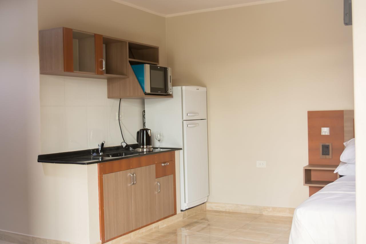 Austral Hotel Dos de Mayo Екстер'єр фото