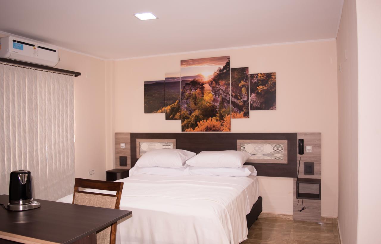 Austral Hotel Dos de Mayo Екстер'єр фото